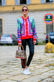 black pants, elisa nalin, embroidered bag, fashion week, frenchystyle, full length, FW, gucci, jonathan paciullo, leather bag, leather pants, leather shoes, leather sneakers, MFW, MILAN, pink cardigan, printed bag, printed jacket, red cardigan, SPRING SUMMER 2017, SS 17, street style, sunglasses, trousers, vertical, white sneakers