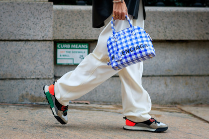 balenciaga, blue bag, checked, gingham, graphic bag, grey sneakers, leather bag, leather shoes, plaid, printed bag, trousers, white pants, fashion week, frenchystyle, FW, jonathan paciullo, street style, NYFW, NEW YORK, SPRING SUMMER 2019, SS 19, atmosphere details, horizontal, detail