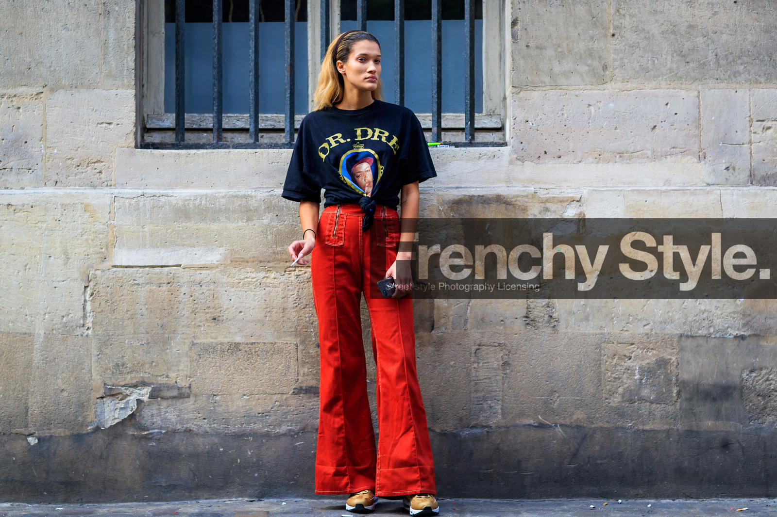 atmosphere details, black t shirt, denim pants, detail, fashion week, frenchystyle, FW, golden sneakers, high waist, horizontal, jeans, jonathan paciullo, leather shoes, nike, PARIS, PFW, printed t shirt, red denim, SPRING SUMMER 2018, SS 18, street style, trousers, model