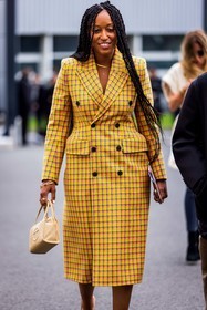 bag, balenciaga coat, beige bag, check, coat, color, fluo pink, long coat, print, printed coat, sandals, Shiona Turini, tartan coat, telfar bag, yellow coat, PARIS, PFW, fashion week, frenchystyle, FW, jonathan paciullo, street style, SPRING SUMMER 2022, SS 22, vertical, atmosphere details