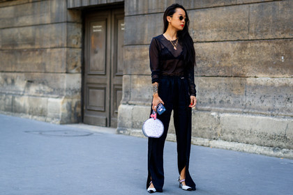 street style, jonathan paciullo, FW, frenchystyle, fashion week, PFW, PARIS, SPRING SUMMER 2019, SS 19, christina paik, horizontal, atmosphere details, full length