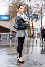 AUTUMN WINTER 2017-2018, AW 17-18, black and white, black jacket, black pants, black perfecto, black shoes, FALL WINTER 2017-2018, fashion week, frenchystyle, full length, FW, FW 17-18, gingham, graphic dress, high heels, jonathan paciullo, leather jacket, leather perfecto, leather shoes, paco rabanne, PARIS, PFW, printed dress, stir pants, street style, tina leung, trousers, vertical
