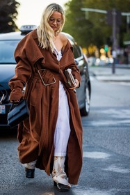 acne bag, acne studios, aviator glasses, black bag, brown coat, glasses, leather bag, oversize belt, oversize coat, small bag, Stephanie Broek, white dress, street style, jonathan paciullo, FW, frenchystyle, fashion week, PFW, PARIS, SPRING SUMMER 2022, SS 22, vertical, full length