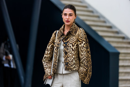 animal print, bag, beige jacket, beige pants, brown jacket, jacket, leather bag, leopard jacket, leopard print, pants, printed jacket, Sophia Roe, white bag, PARIS, PFW, fashion week, frenchystyle, FW, jonathan paciullo, street style, SPRING SUMMER 2022, SS 22, horizontal, atmosphere details