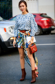 blue top, brown bag, brown boots, chloé, floral, flowers, graphic shorts, graphic skirt, high heels, leather bag, leather shoes, multicolor shorts, printed shorts, printed skirt, printed top, white belt, PARIS, PFW, street style, jonathan paciullo, FW, frenchystyle, fashion week, AUTUMN WINTER 2019-2020, AW 19-20, FALL WINTER 2019-2020, FW 19-20, vertical, full length