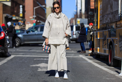 atmosphere details, AUTUMN WINTER 2016-2017, AW 16-17, beige jacket, beige knit, beige pants, beige sweater, beige turtleneck, canvas, céline, fashion week, frenchystyle, full length, FW, FW 16-17, gala gonzalez, hoodie, horizontal, jonathan paciullo, leather bag, leather sneakers, mini bag, multicolor bag, NEW YORK, NYFW, oversize, street style, striped bag, stripes, sunglasses, tone on tone, total look beige, white sneakers, wide pants, woman