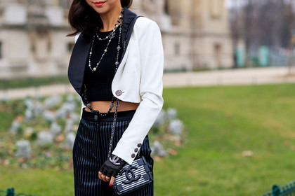 black and white bag, black bag, black gloves, black top, chanel, crop top, graphic bag, high waist, leather bag, leather gloves, navy pants, necklace, striped bag, striped pants, trousers, white jacket, fashion week, frenchystyle, FW, jonathan paciullo, street style, PFW, PARIS, SPRING SUMMER 2017, SS 17, HAUTE COUTURE, atmosphere details, detail, horizontal