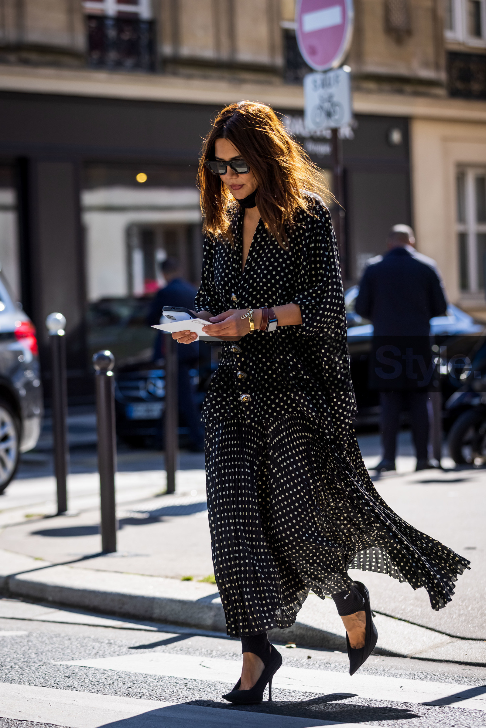 black and whote, black pumps, black sunglasses, Christine Centenera, dots, dress, long dress, print, printed dress, pumps, sunglasses, watch, fluid dress, gold bracelet, street style, jonathan paciullo, FW, frenchystyle, fashion week, PFW, PARIS, SPRING SUMMER 2022, SS 22, vertical, full length