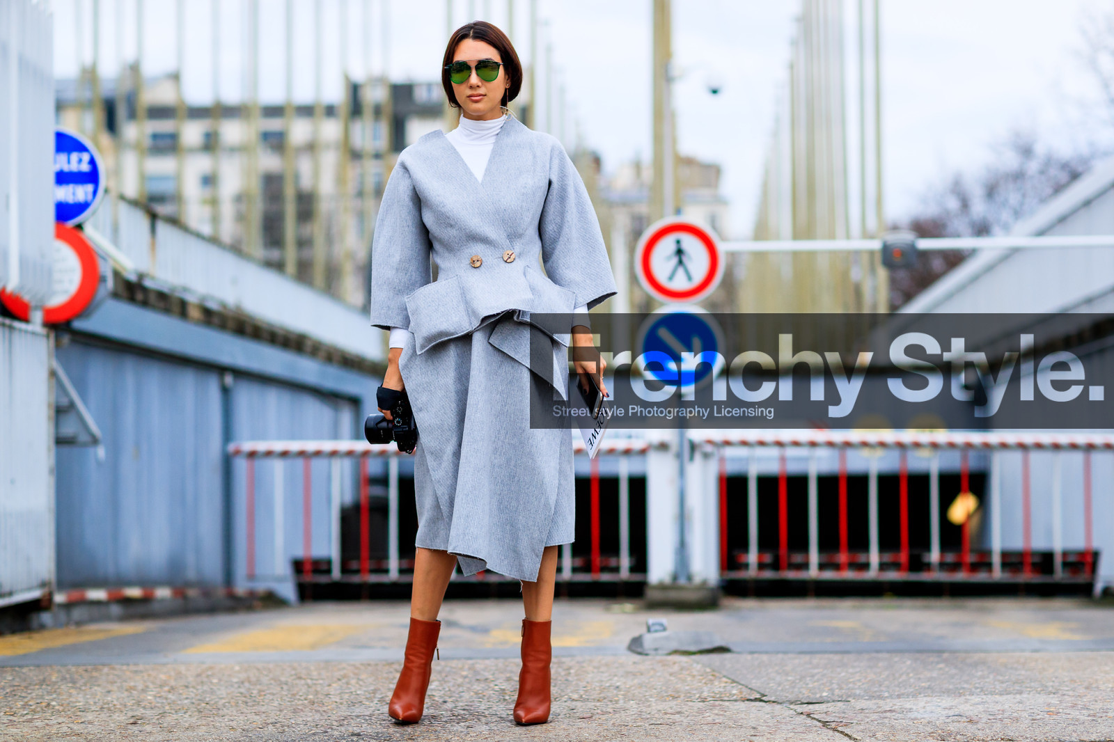 atmosphere details, AUTUMN WINTER 2017-2018, AW 17-18, brown boots, camera, FALL WINTER 2017-2018, fashion week, frenchystyle, full length, FW, FW 17-18, grey jacket, grey skirt, high heels, horizontal, jonathan paciullo, leather shoes, PARIS, PFW, street style, sunglasses