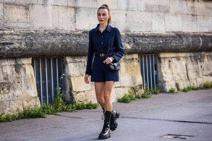 street style, jonathan paciullo, FW, frenchystyle, fashion week, PFW, PARIS, SPRING SUMMER 2022, SS 22, horizontal, atmosphere details, full length