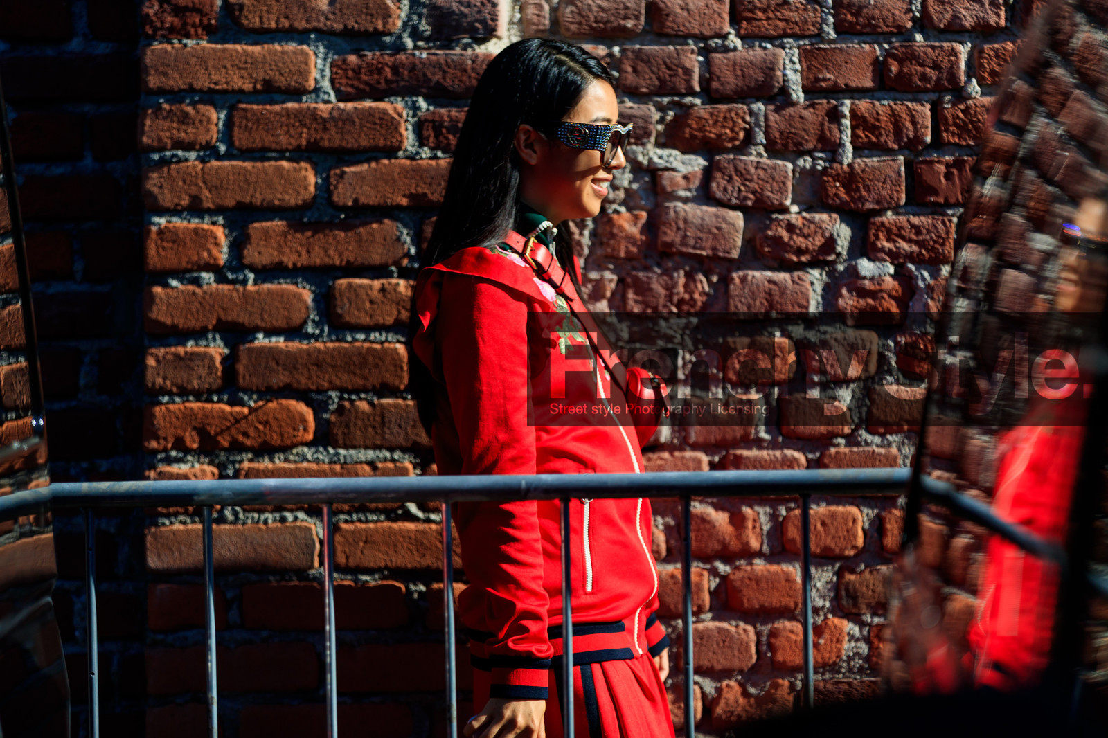 atmosphere details, detail, fashion week, frenchystyle, FW, gucci, horizontal, jonathan paciullo, MFW, MILAN, red sweater, SPRING SUMMER 2018, SS 18, street style, sunglasses, yuwei zhangzou, yuyu zhangzou