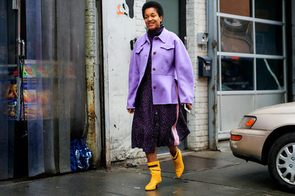 tamu mcpherson, lilac jacket, lilac shirt, black dress, polka dots dress, polka dots boots, low boots, camel leather boots, coach boots, coach dress, high collar dress, lavalliere collar, mid long dress, pink dress, monogrammed dress, fashion week, frenchystyle, FW, jonathan paciullo, street style, NYFW, NEW YORK, AUTUMN WINTER 2020-2021, FALL WINTER 2020-2021, FW 20-21, horizontal, atmosphere details, full length