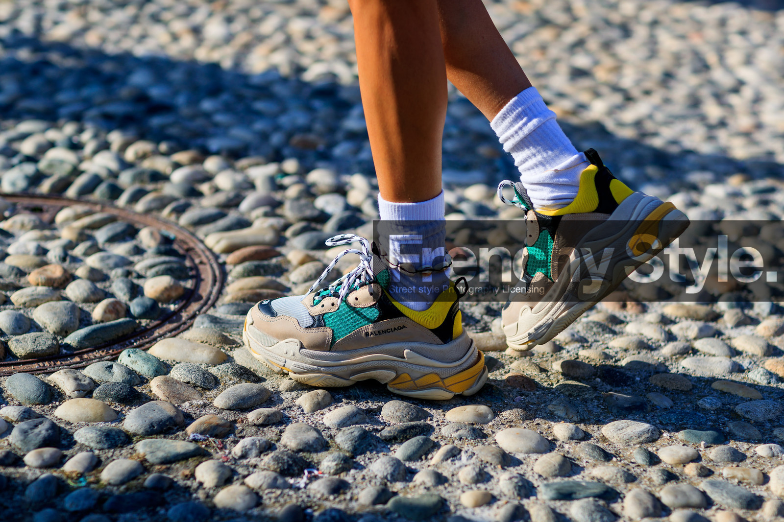 atmosphere details, balenciaga, detail, fashion week, frenchystyle, FW, gilda ambrosio, grey sneakers, horizontal, jonathan paciullo, leather shoes, MFW, MILAN, SPRING SUMMER 2018, SS 18, street style, white socks