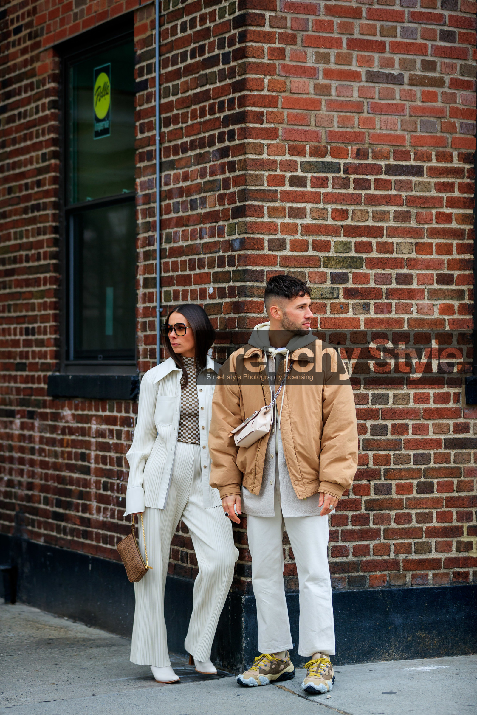 alice & j.s, alice barbier, JS roques, white shirt, white pants, white top, pleated shirt, pleated pants, checked top, turtleneck top, white leather boots, high heels boots, square shape glasses, smoked sunglasses, fendi bag, hand bag, monogrammed bag, brown leather bag, golden chain strap bag, silvered chain strap bag, white leather shirt, beige bombers, light beige hoodie, white jeans, crossbody bag, margiela bag, acne studios shoes, light beige leather bag, light beige shirt, beige sneakers, suede sneakers, fashion week, frenchystyle, FW, jonathan paciullo, street style, NYFW, NEW YORK, AUTUMN WINTER 2020-2021, FALL WINTER 2020-2021, FW 20-21, vertical, full length