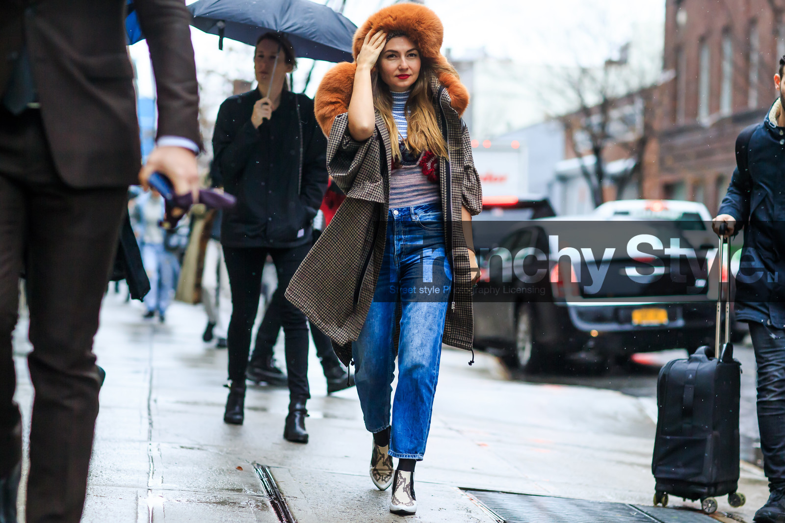 atmosphere details, AUTUMN WINTER 2016-2017, AW 16-17, beige boots, blue denim, brown coat, brown fur, denim pants, embroidered sweater, fashion week, frenchystyle, full length, fur collar, FW, FW 16-17, hood, horizontal, houndstooth pattern, jeans, jonathan paciullo, leather boots, nasiba adilova, NEW YORK, NYFW, pink sweater, printed coat, street style, trousers, woman