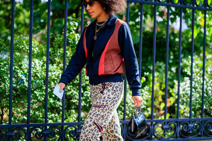 animal print, atmosphere details, black bag, black jacket, detail, fashion week, frenchystyle, FW, horizontal, jonathan paciullo, leather bag, leopard print, PARIS, PFW, printed jacket, printed pants, red jacket, SPRING SUMMER 2017, SS 17, street style, sunglasses, trousers