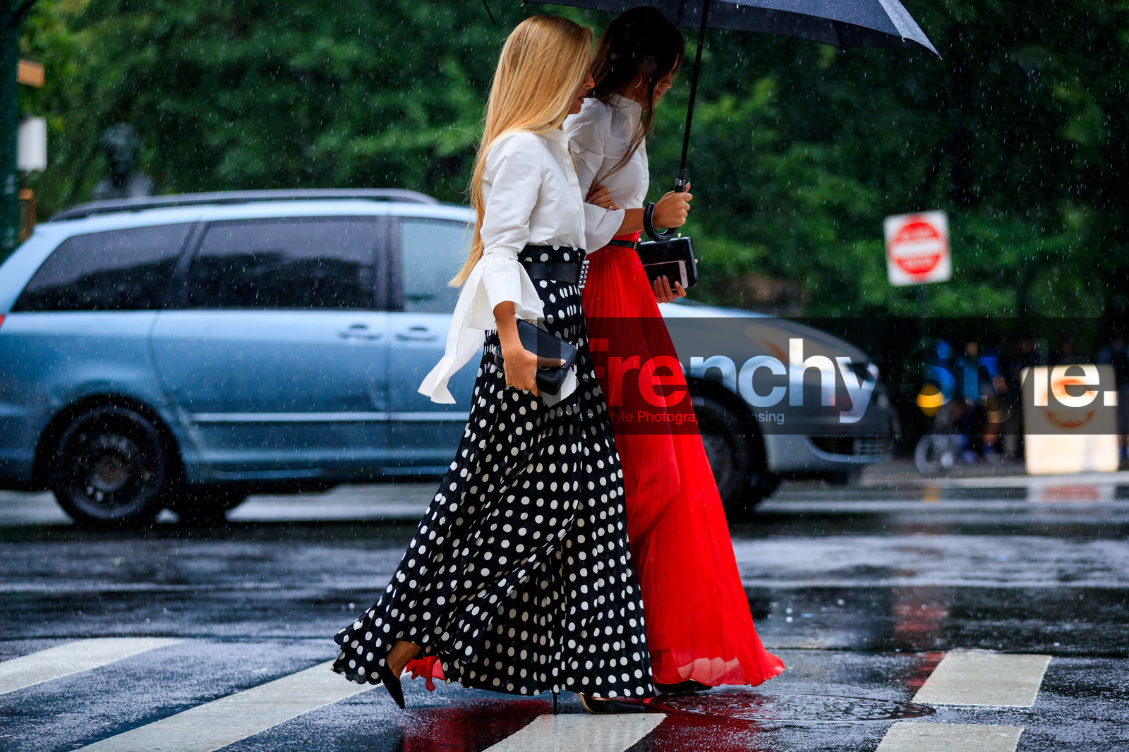 black bag, black skirt, checked, graphic skirt, leather bag, long skirt, plaid, polka dot, printed skirt, red skirt, umbrella, white shirt, street style, jonathan paciullo, FW, frenchystyle, fashion week, NYFW, NEW YORK, SPRING SUMMER 2019, SS 19, atmosphere details, horizontal, full length