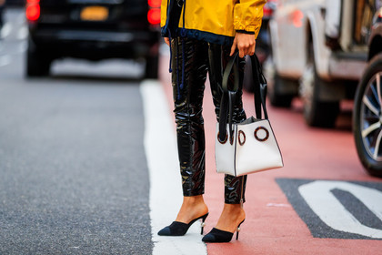 black and white bag, black mules, black pants, black shoes, chanel, graphic bag, high heels, leather bag, leather pants, leather shoes, printed bag, trousers, yellow jacket, street style, jonathan paciullo, FW, frenchystyle, fashion week, NYFW, NEW YORK, AUTUMN WINTER 2018-2019, AW 18-19, FALL WINTER 2018-2019, FW 18-19, atmosphere details, horizontal, detail, vanessa hong