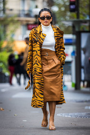 animal print, beige mules, black sunglasses, camel skirt, coat, leather mules, leather skirt, mules, Nichapat Suphap, printed coat, skirt, sunglasses, tiger print, turtleneck, white turtleneck, street style, jonathan paciullo, FW, frenchystyle, fashion week, PFW, PARIS, SPRING SUMMER 2022, SS 22, vertical, full length