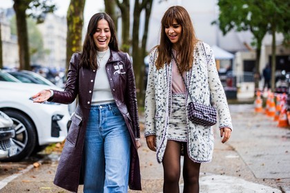 Astrid Boutrot, Laure Hériard-Dubreuil, blue denim, blue jean, burgundy coat, coat, courreges coat, denim, flare denim, flare jean, flare pants, chanel bag, jean, leather coat, ribbed top, white top, bag, black bag, chanel look, check, checked bag, jacket, pink bag, pink t-shirt, print, short skirt, skirt, t-shirt, tweed bag, tweed jacket, tweed skirt, white jacket, white skirt, fashion week, frenchystyle, FW, jonathan paciullo, street style, PFW, PARIS, SPRING SUMMER 2022, SS 22, horizontal, atmosphere details