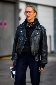 aviator, black hoddie, black monochrome, black pants, black perfecto, flare pants, glasses, hoddie, leather jacket, margiela boots, marine serre top, pants, perfecto, street style, jonathan paciullo, FW, frenchystyle, fashion week, PFW, PARIS, SPRING SUMMER 2022, SS 22, vertical, atmosphere details