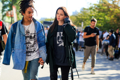 atmosphere details, black denim, black t shirt, blue denim, denim jacket, denim pants, detail, fashion week, frenchystyle, FW, green jacket, horizontal, jeans, jonathan paciullo, luka sabbat, NEW YORK, NYFW, patchwork, printed t shirt, ripped pants, SPRING SUMMER 2017, SS 17, street style, trousers, white t shirt, woman