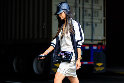 atmosphere details, beige dress, black bag, black cap, bomber jacket, detail, embroidered bag, embroideries, fashion week, frenchystyle, FW, horizontal, iphone, jonathan paciullo, leather bag, leather cap, NEW YORK, NYFW, printed jacket, SPRING SUMMER 2017, SS 17, street style, watch, woman