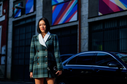 black bag, checked, graphic jacket, green jacket, leather bag, plaid, printed jacket, tartan, fashion week, frenchystyle, FW, jonathan paciullo, street style, MFW, MILAN, AUTUMN WINTER 2018-2019, FALL WINTER 2018-2019, FW 18-19, horizontal, atmosphere details, Tiffany Hsu