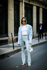 dyed hair, blue hair, black sunglasses, pastel blue blazer, pastel blue trousers, flared trousers, white tanktop, white handbag, white sandals, alexandra guerain, fashion week, frenchystyle, FW, jonathan paciullo, street style, AUTUMN WINTER 2022-2023, FALL WINTER 2022_2023, FW 22-23, PFW, PARIS, vertical, full length