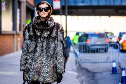 atmosphere details, AUTUMN WINTER 2016-2017, AW 16-17, black gloves, brown coat, brown fur, brown jacket, detail, FALL WINTER 2016-2017, fashion week, frenchystyle, fur coat, fur jacket, FW, FW 16-17, horizontal, jada joyce, jonathan paciullo, leather gloves, model, NEW YORK, NYFW, street style, sunglasses, woman