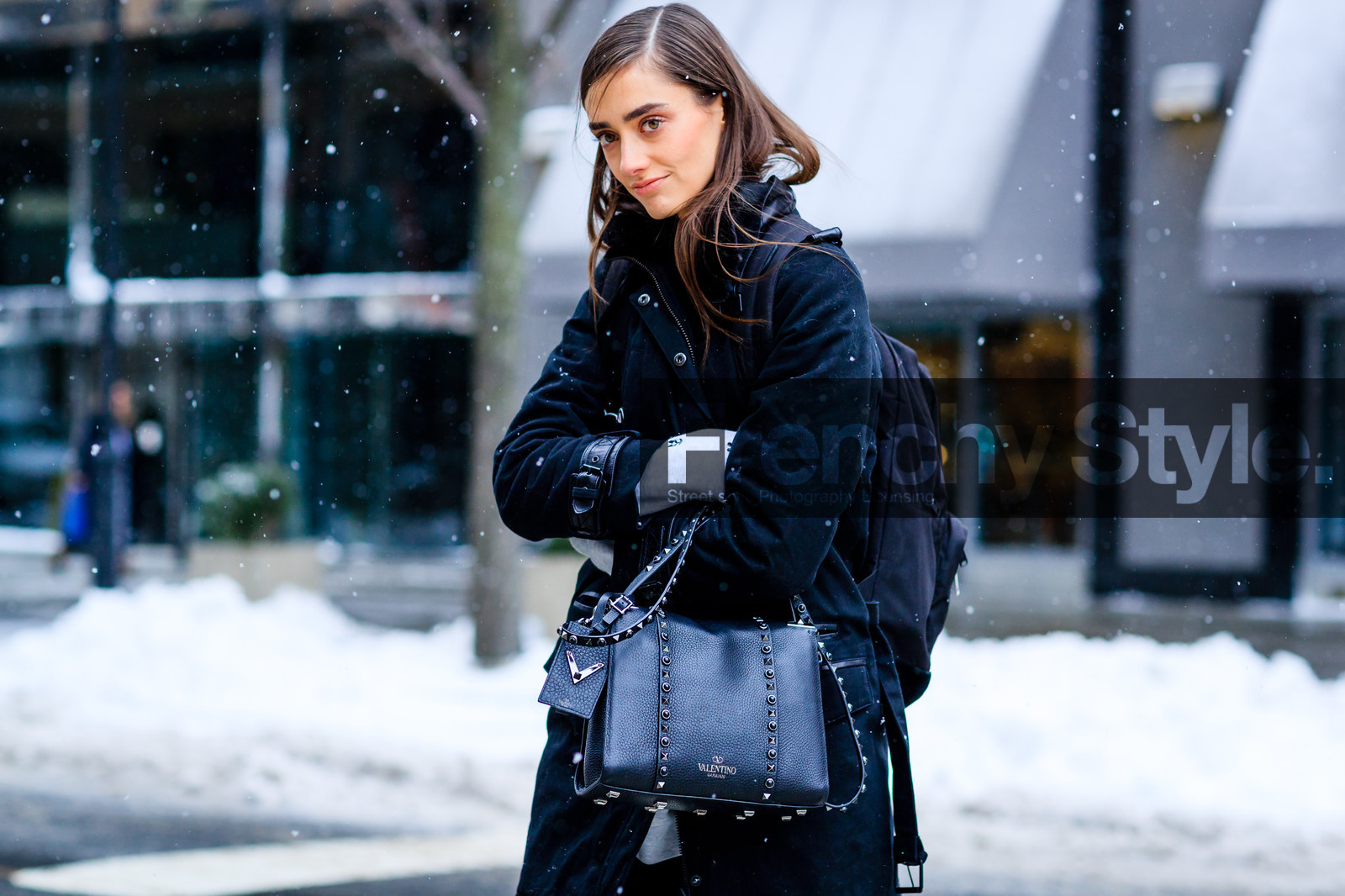 atmosphere details, AUTUMN WINTER 2017-2018, AW 17-18, backpack, black bag, black coat, detail, FALL WINTER 2017-2018, fashion week, frenchystyle, FW, FW 17-18, horizontal, jonathan paciullo, leather bag, model, NEW YORK, NYFW, street style, tone on tone, total look black