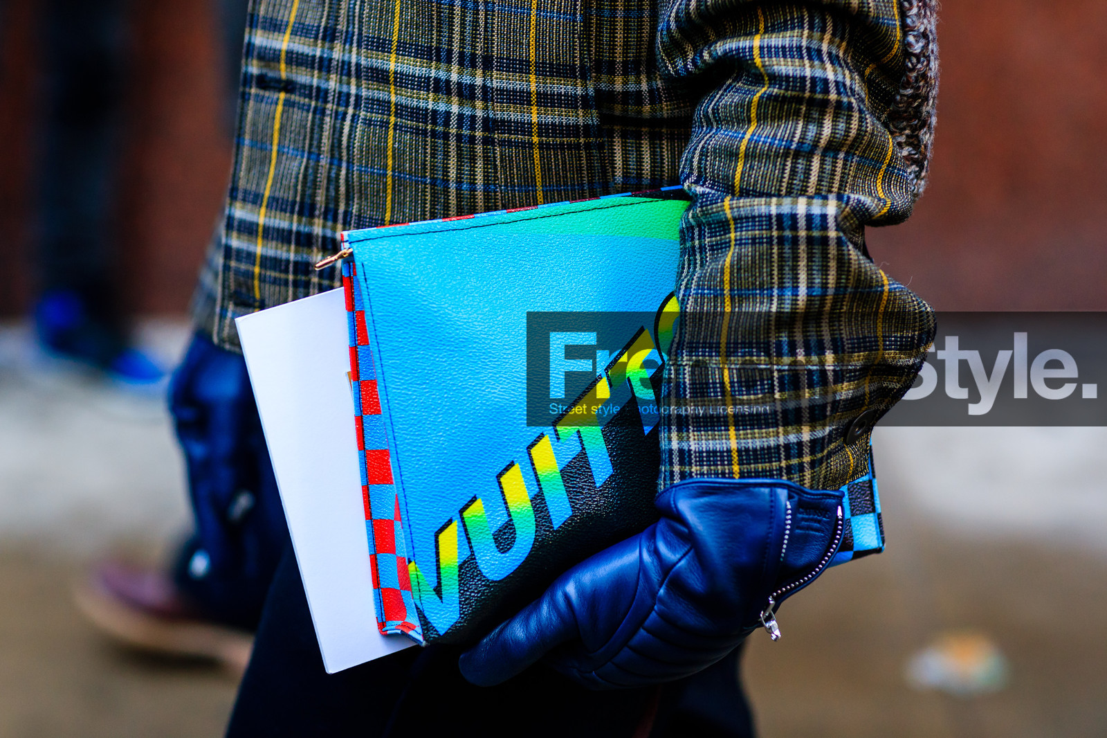 atmosphere details, AUTUMN WINTER 2017-2018, AW 17-18, blue bag, blue gloves, checked jacket, detail, FALL WINTER 2017-2018, fashion week, frenchystyle, FW, FW 17-18, graphic bag, horizontal, jonathan paciullo, leather bag, louis vuitton, NEW YORK, NYFW, plaid, printed bag, printed jacket, street style, tartan, turquoise