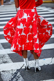 atmosphere details, back detail, detail, fashion week, frenchystyle, FW, high heels, jonathan paciullo, leather shoes, NEW YORK, NYFW, printed skirt, red skirt, SPRING SUMMER 2018, SS 18, street style, vertical, white boots