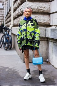 blue bag, boots, color, fluo green, green jacket, green jumper, leather bag, loewe bag, loewe boots, Lolo Zouai, pink hair, print, printed jumper, white boots, zipped jacket, zipped jumper, street style, jonathan paciullo, FW, frenchystyle, fashion week, PFW, PARIS, SPRING SUMMER 2022, SS 22, vertical, full length