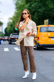 animal print, beige shirt, brown pants, graphic pants, high heels, leather shoes, leopard, necklace, printed pants, sunglasses, trousers, white boots, fashion week, frenchystyle, FW, jonathan paciullo, street style, NYFW, NEW YORK, SPRING SUMMER 2019, SS 19, vertical, full length