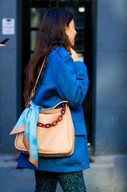 beige bag, blue jacket, blue pants, blue scarf, georgia tal, graphic pants, leather bag, printed pants, trousers, fashion week, frenchystyle, FW, jonathan paciullo, street style, LFW, LONDON, AUTUMN WINTER 2019-2020, AW 19-20, FW 19-20, FALL WINTER 2019-2020, vertical, atmosphere details, detail