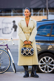 bag, beige coat, belt, black and white, black bag, black boots, boots, choker, coat, earrings, Gili Biegun, gold belt, gold chain, gold earrings, gold necklace, leather bag, leather boots, necklace, studs, valentino bag, valentino earrings, street style, jonathan paciullo, FW, frenchystyle, fashion week, PFW, PARIS, SPRING SUMMER 2022, SS 22, vertical, full length