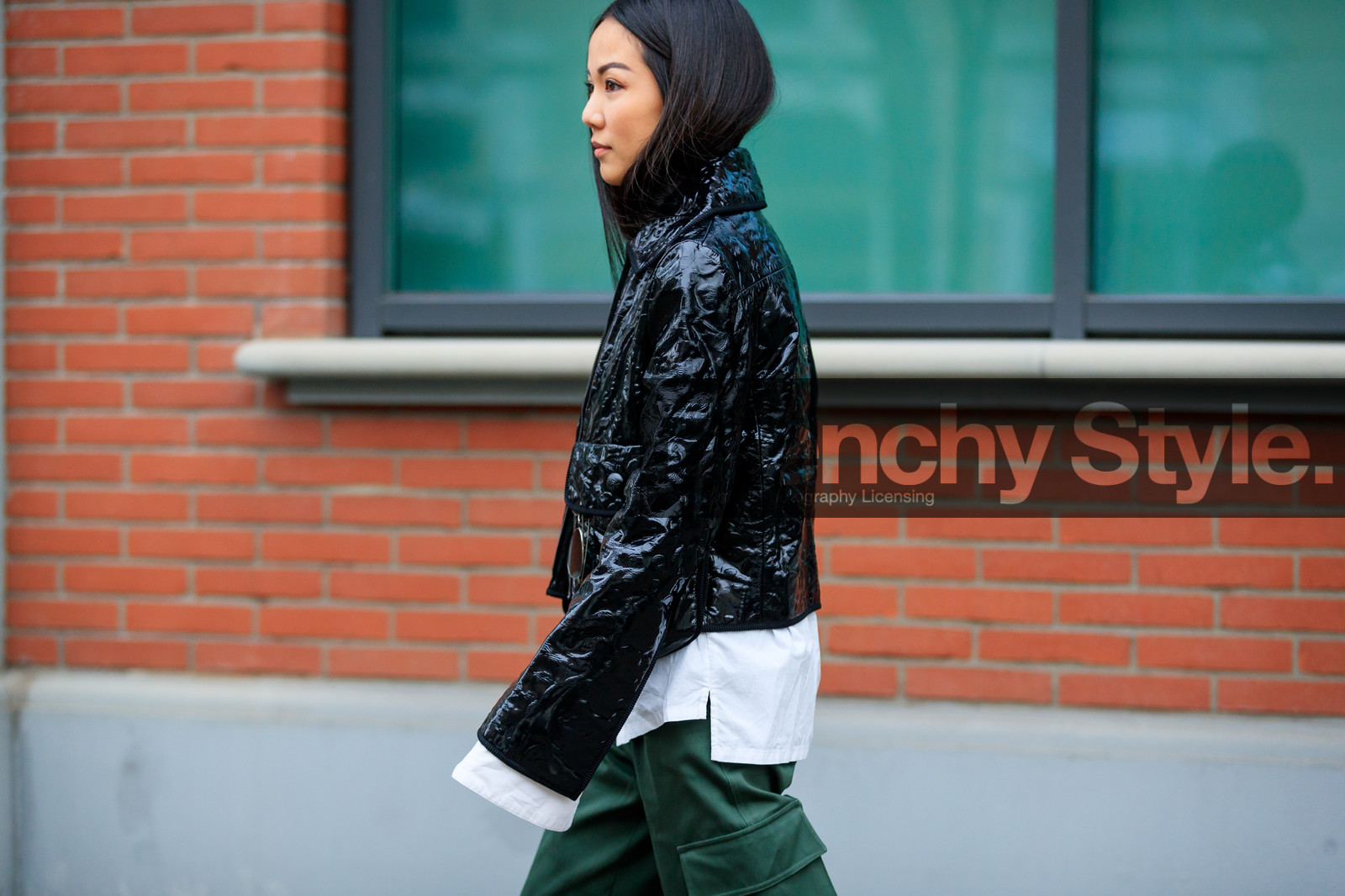 atmosphere details, AUTUMN WINTER 2017-2018, AW 17-18, black jacket, detail, FALL WINTER 2017-2018, fashion week, fendi, frenchystyle, FW, FW 17-18, green pants, horizontal, jonathan paciullo, leather jacket, MFW, MILAN, street style, trousers, varnished leather, vinyl, white shirt, yoyo cao