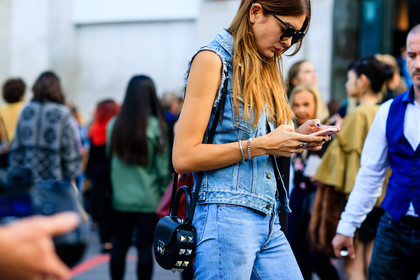 atmosphere details, black bag, blue denim, denim jacket, denim pants, detail, fashion week, frenchystyle, FW, horizontal, jeans, jonathan paciullo, leather bag, PARIS, PFW, sleeveless, SPRING SUMMER 2017, SS 17, street style, studded bag, sunglasses, trousers