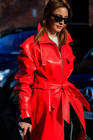 ece sukan, leather coat, red coat, sunglasses, trench coat, fashion week, frenchystyle, FW, jonathan paciullo, street style, MFW, MILAN, AUTUMN WINTER 2019-2020, AW 19-20, FALL WINTER 2019-2020, FW 19-20, vertical, atmosphere details, detail