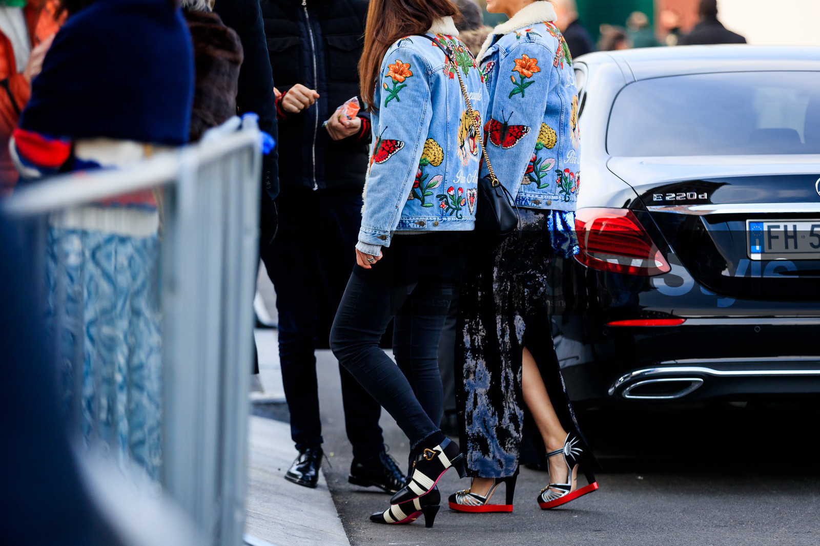 black and white shoes, black bag, black denim, black shoes, black skirt, denim jacket, denim pants, embroidered jacket, graphic jacket, gucci, high heels, jeans, leather bag, leather shoes, printed jacket, trousers, fashion week, frenchystyle, FW, jonathan paciullo, street style, MFW, MILAN, AUTUMN WINTER 2018-2019, FALL WINTER 2018-2019, FW 18-19, horizontal, atmosphere details