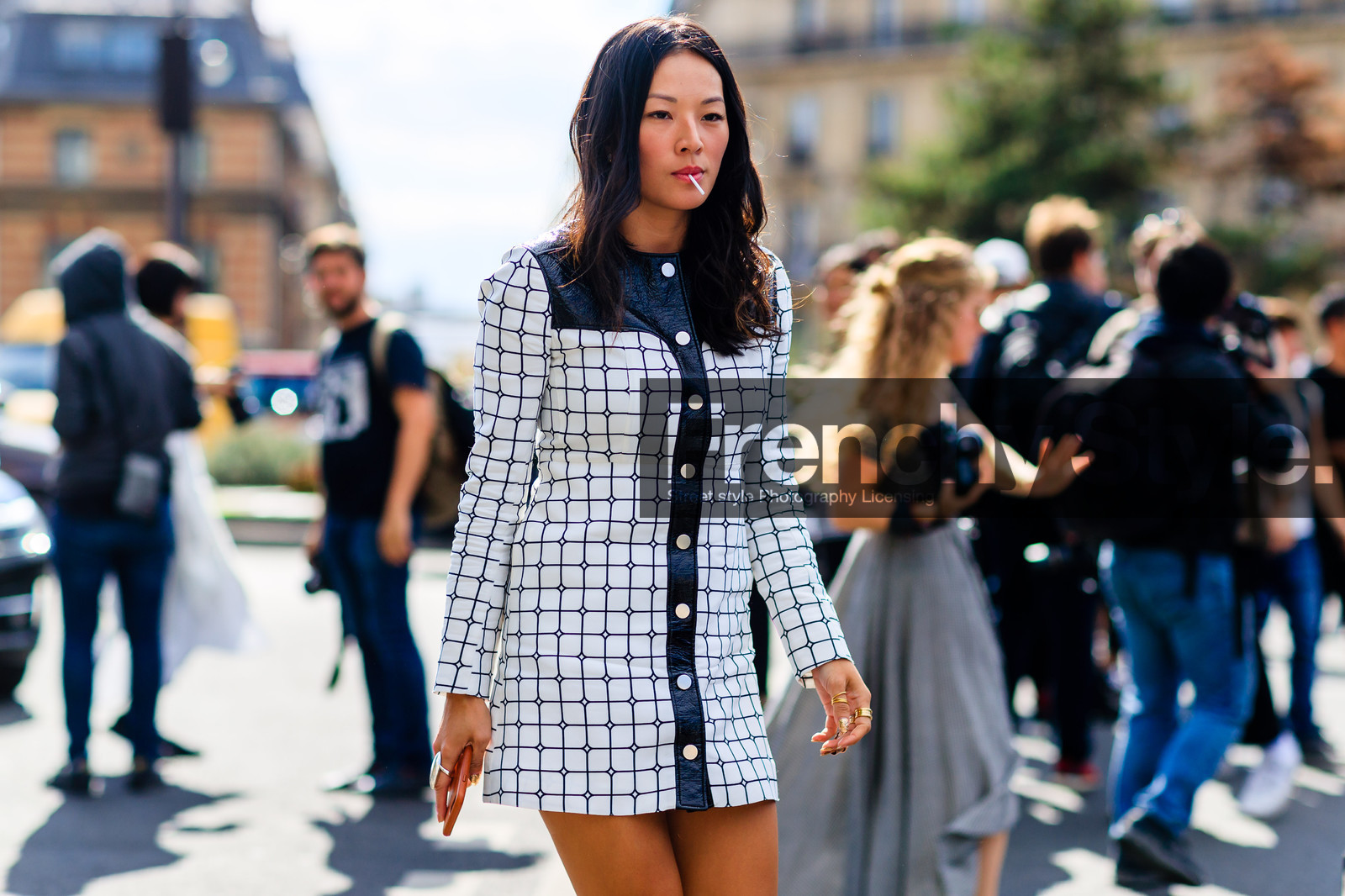 atmosphere details, checked dress, detail, fashion week, frenchystyle, FW, geometric, graphic dress, horizontal, iphone, jonathan paciullo, PARIS, PFW, plaid, printed dress, SPRING SUMMER 2017, SS 17, street style, tina leung, white dress