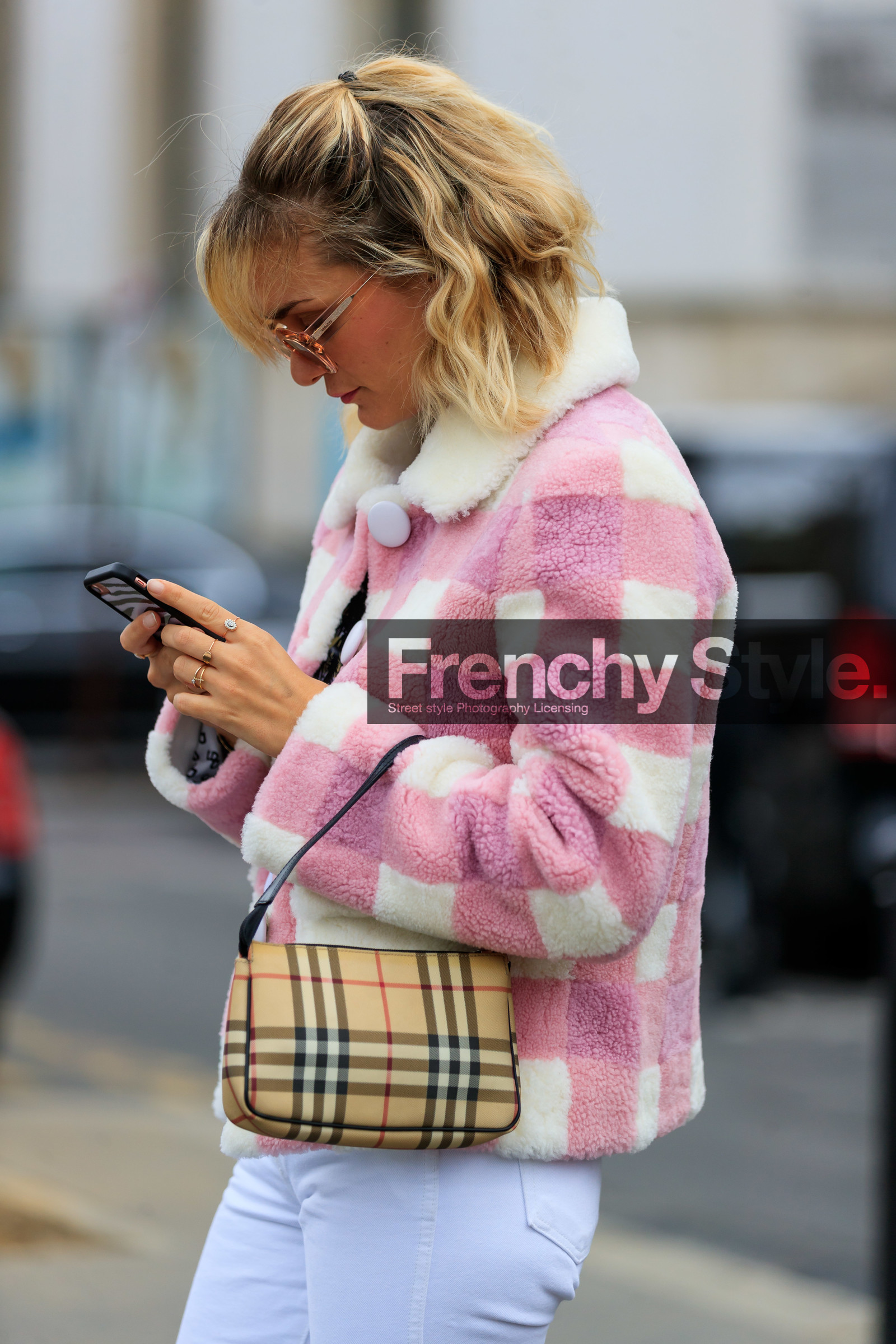 adenorah, beige bag, burberry, checked, denim pants, fur jacket, gingham, graphic bag, graphic jacket, jeans, leather bag, pink fur, pink jacket, plaid, printed bag, printed jacket, sunglasses, tartan, trousers, white denim, PARIS, PFW, street style, jonathan paciullo, FW, frenchystyle, fashion week, AUTUMN WINTER 2019-2020, AW 19-20, FALL WINTER 2019-2020, FW 19-20, vertical, atmosphere details, detail