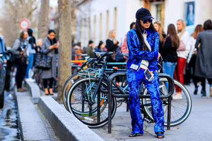 atmosphere details, AUTUMN WINTER 2017-2018, AW 17-18, black cap, blue jacket, blue pants, FALL WINTER 2017-2018, fashion week, frenchystyle, full length, FW, FW 17-18, horizontal, jonathan paciullo, PARIS, PFW, shiny pants, street style, sunglasses, trousers