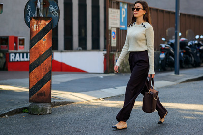 ballerinas, beige shoes, beige sweater, brown bag, brown pants, chanel, leather bag, leather shoes, sunglasses, sylvia haghjoo, trousers, MILAN, MFW, fashion week, frenchystyle, FW, jonathan paciullo, street style, AUTUMN WINTER 2019-2020, AW 19-20, FALL WINTER 2019-2020, FW 19-20, atmosphere details, full length, horizontal
