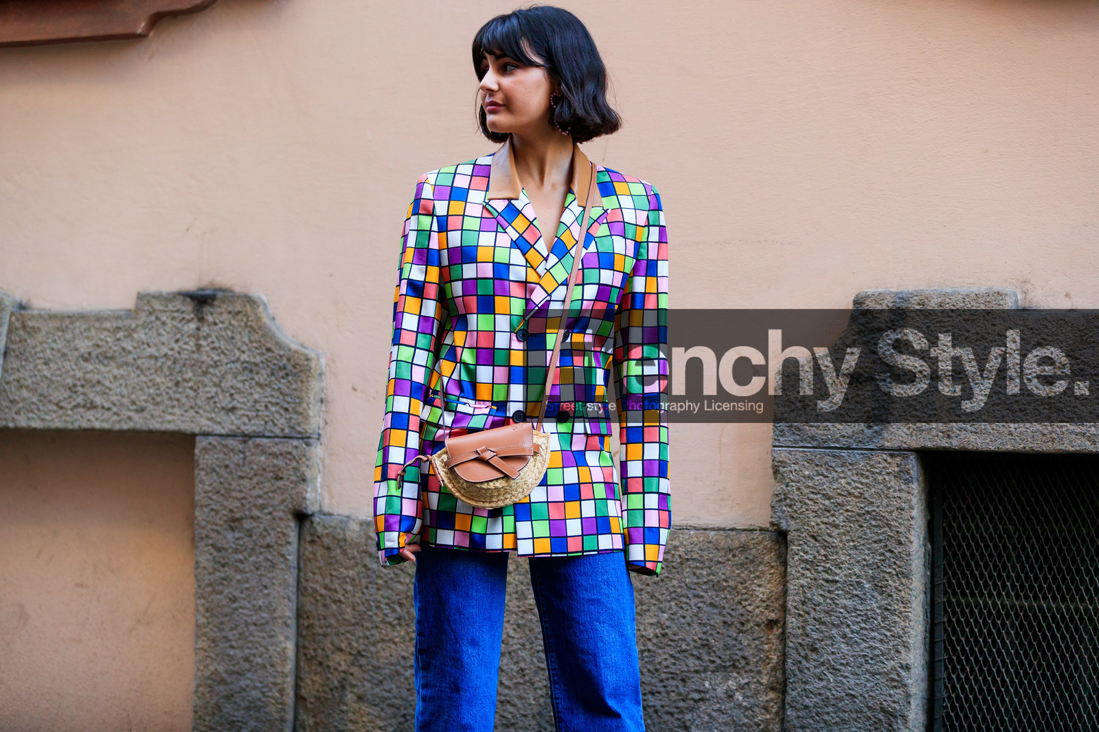 blazer, blue denim, camel bag, checked, denim pants, graphic bag, graphic jacket, jeans, leather bag, loewe, maria bernad, multicolor jacket, plaid, printed bag, printed jacket, trousers, MILAN, MFW, fashion week, frenchystyle, FW, jonathan paciullo, street style, AUTUMN WINTER 2019-2020, AW 19-20, FALL WINTER 2019-2020, FW 19-20, atmosphere details, detail, horizontal