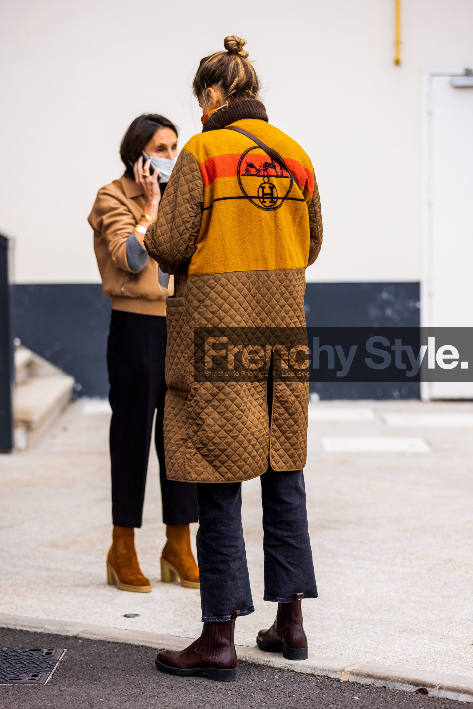 back, back detail, black denim, black jean, boots, brown boots, coat, denim, hermes, jean, khaki coat, logo print, quilted coat, street style, jonathan paciullo, FW, frenchystyle, fashion week, PFW, PARIS, SPRING SUMMER 2022, SS 22, vertical, full length