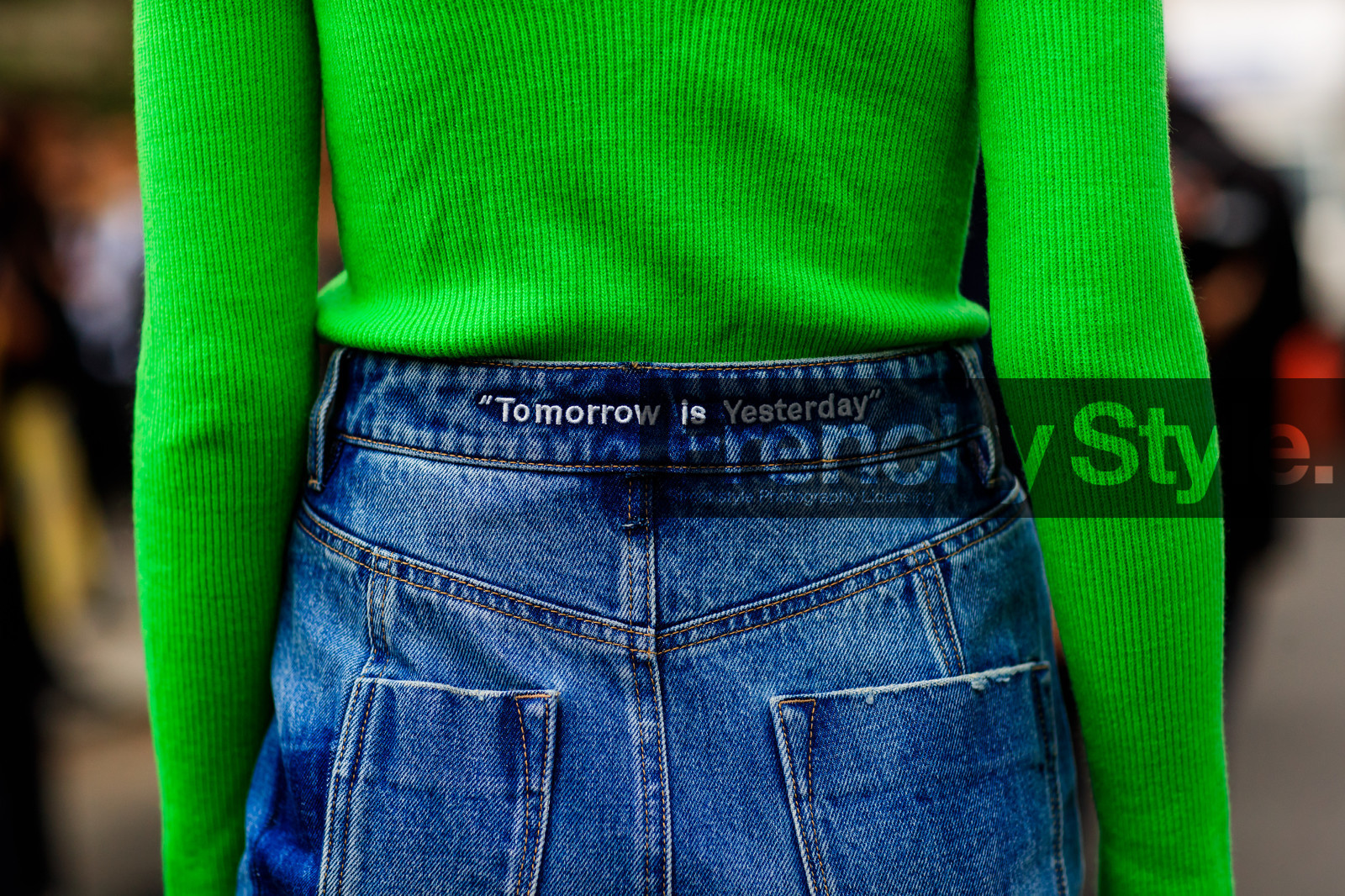 atmosphere details, blue denim, denim pants, detail, fashion week, frenchystyle, FW, green sweater, horizontal, jeans, jonathan paciullo, message, PARIS, PFW, SPRING SUMMER 2018, SS 18, street style, trousers