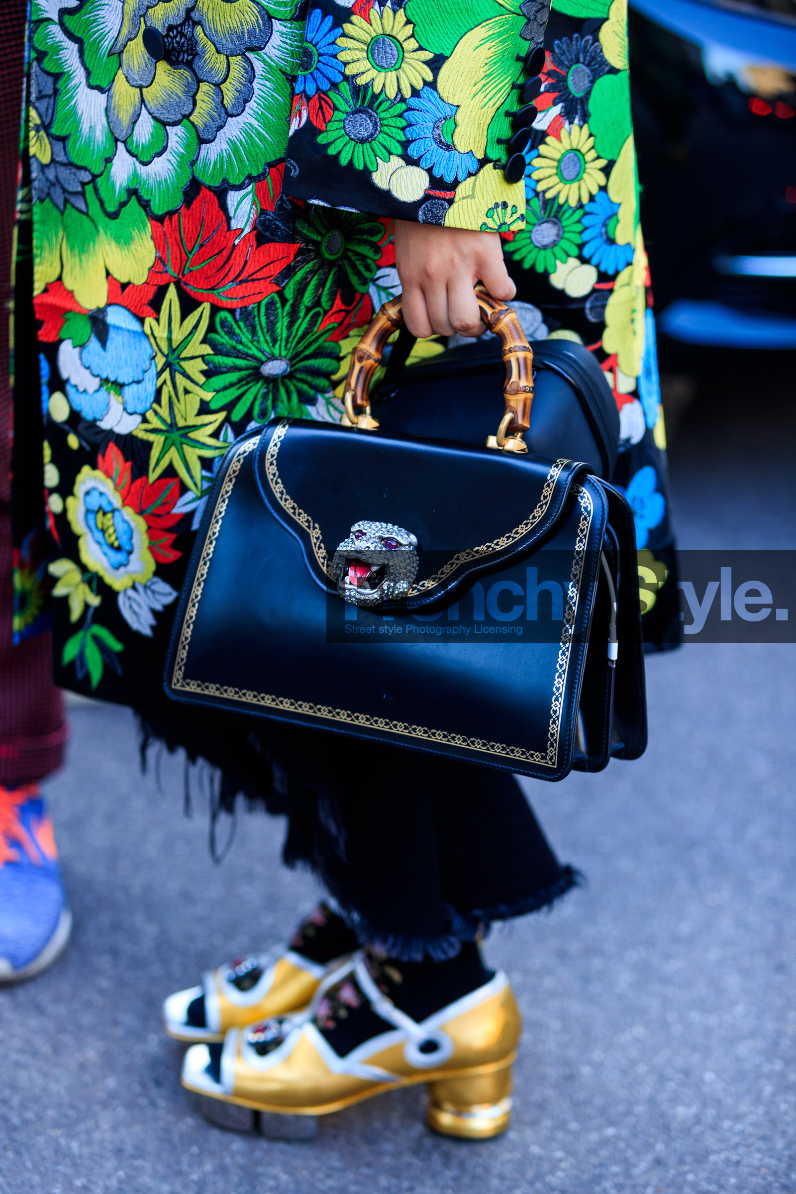 animal print, atmosphere details, black bag, black pants, detail, fashion week, floral, flowers, frenchystyle, FW, golden shoes, graphic jacket, green coat, gucci, high heels, jonathan paciullo, leather bag, leather shoes, MFW, MILAN, multicolor jacket, printed jacket, SPRING SUMMER 2018, SS 18, street style, vertical
