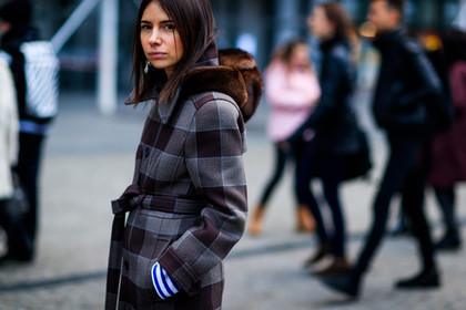 brown coat, brown fur, checked coat, graphic coat, hood, plaid, fashion week, frenchystyle, FW, jonathan paciullo, street style, PFW, PARIS, SPRING SUMMER 2017, SS 17, HAUTE COUTURE, atmosphere details, detail, horizontal, natasha goldenberg